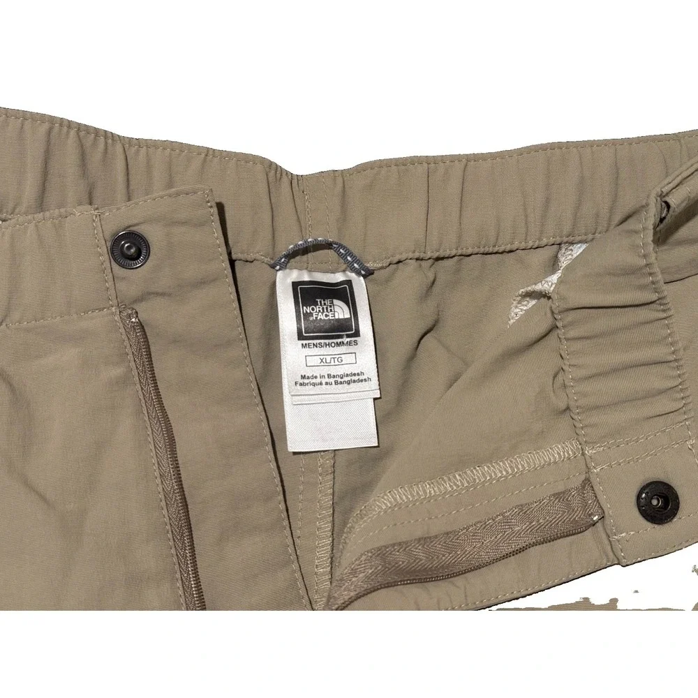 The North Face Men's Beige Cargo Shorts Elastic Waist Zip Pockets